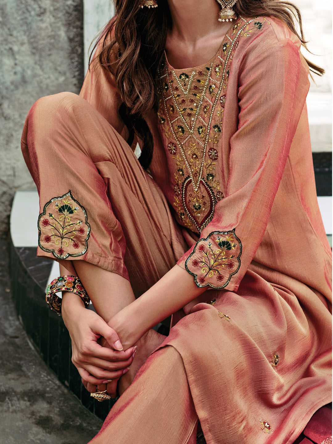 VredeVogel Women Kurta and Trouser Duppata Set Silk Blend
