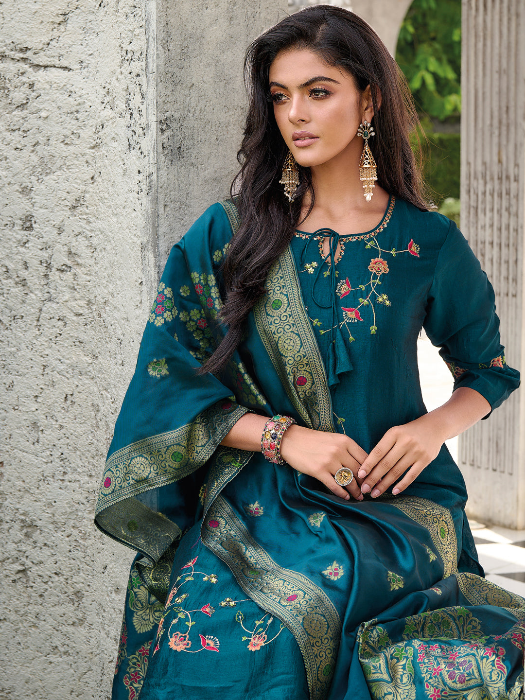 VredeVogel Women Kurta and Trouser Duppata Set Silk Blend
