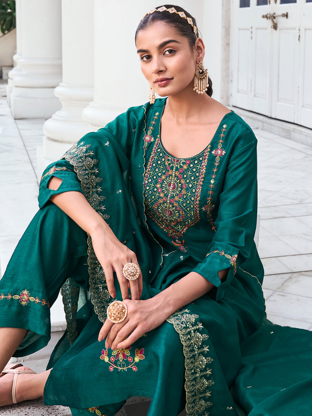 VredeVogel Women Kurta and Trouser Duppata Set Silk Blend