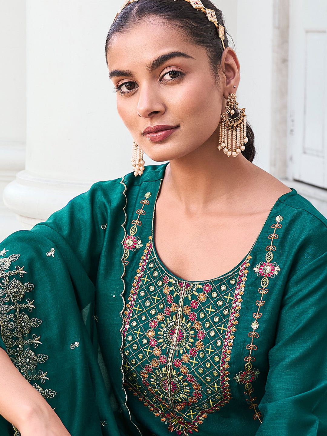 VredeVogel Women Kurta and Trouser Duppata Set Silk Blend