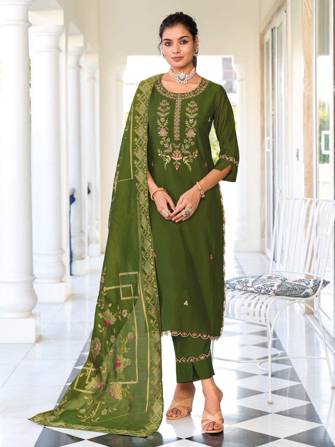 VredeVogel Women Kurta and Trouser Duppata Set Pure Viscose Silk