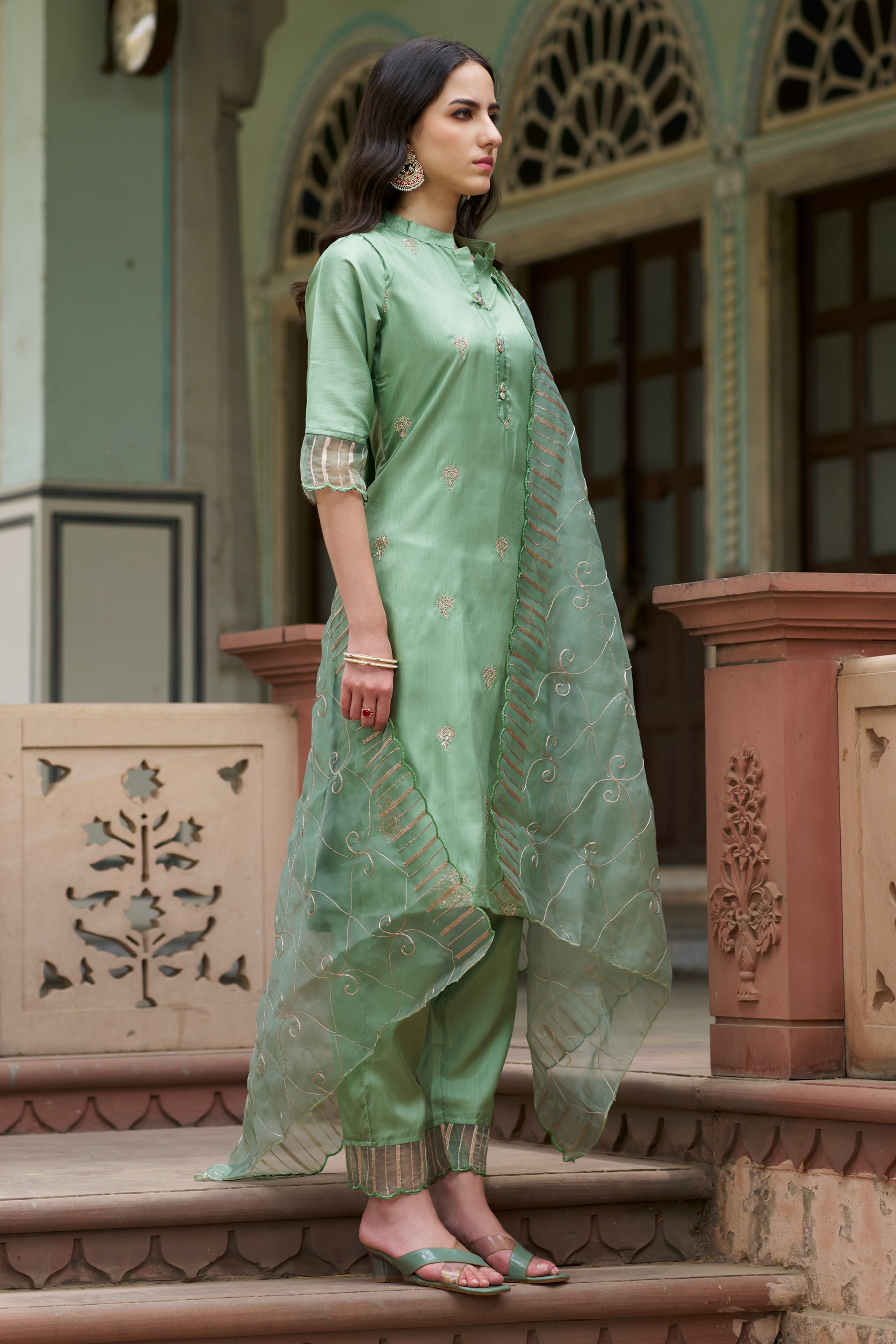 VredeVogel  Women Kurta and Trousers Pant Set Silk Blend