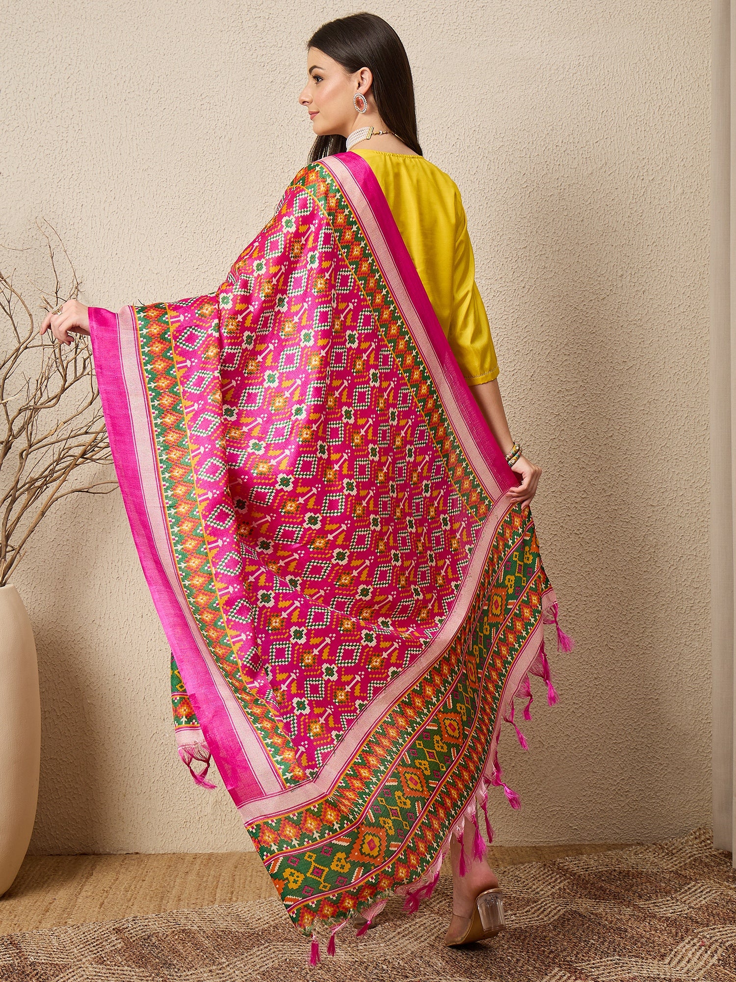 Aangan yellow Women Kurta and Trousers Pant Set