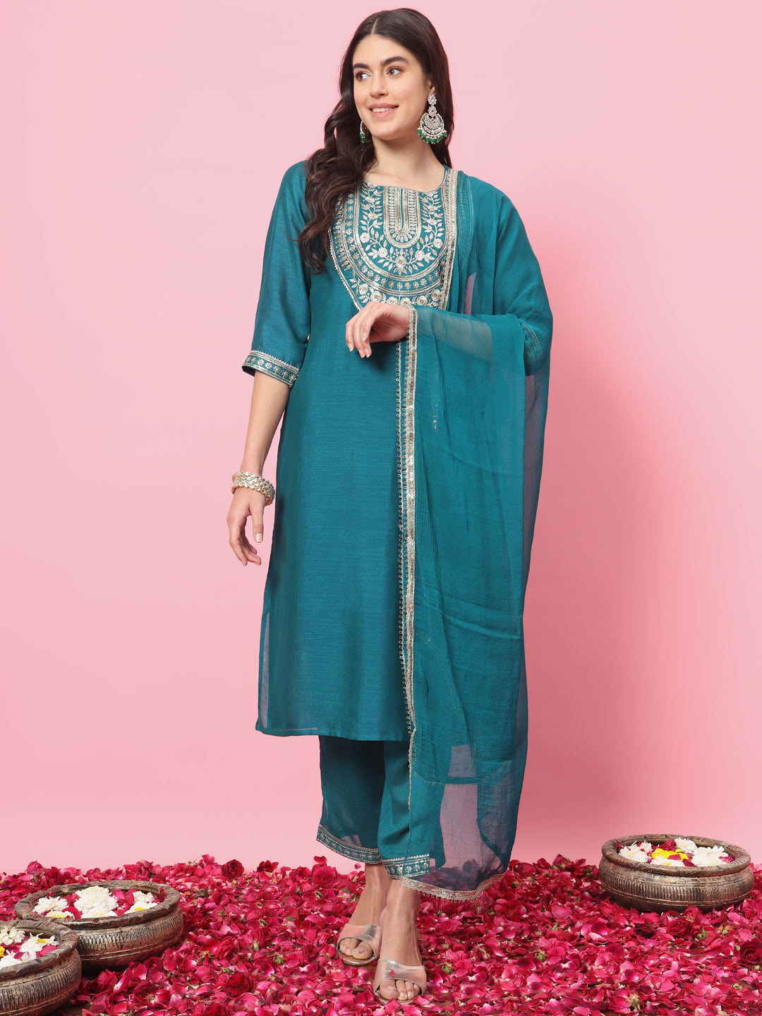 VredeVogel Women Kurta and Trousers Pant Set Silk Blend