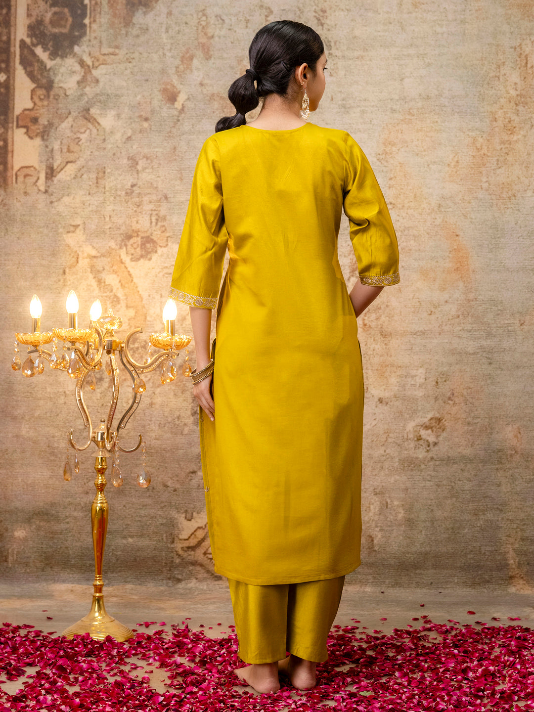 VredeVogel Silk Blend Straight Kurta Set with Printed Organza Dupatta