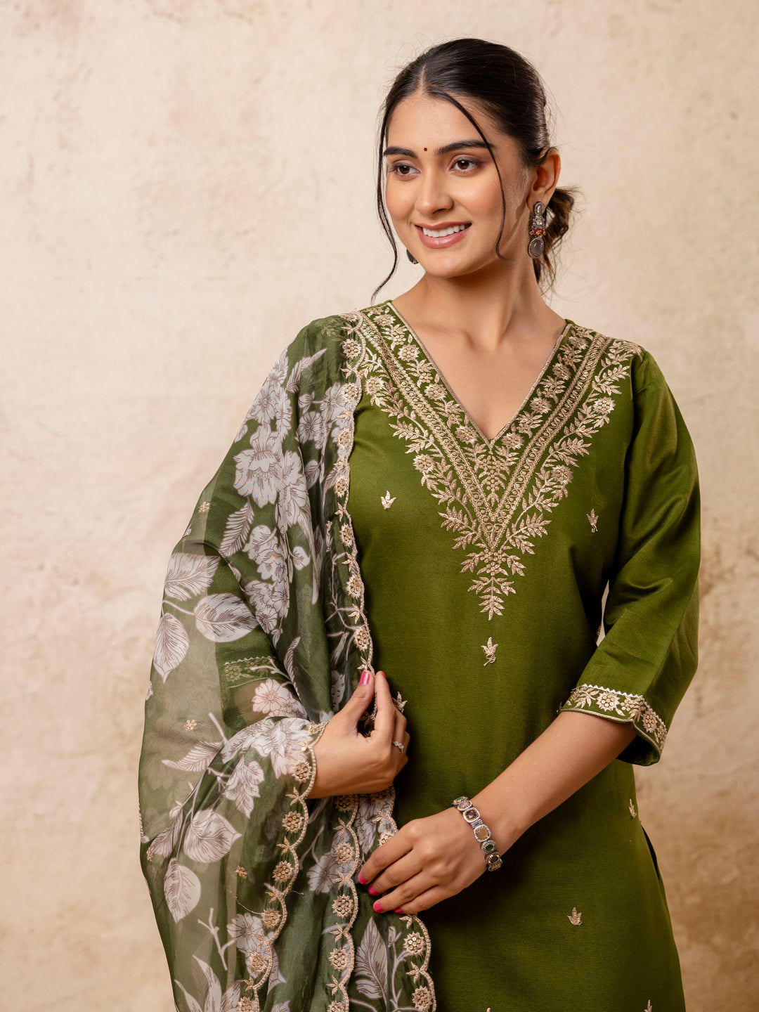 VredeVogel Silk Blend Straight Kurta Set with Printed Organza Dupatta