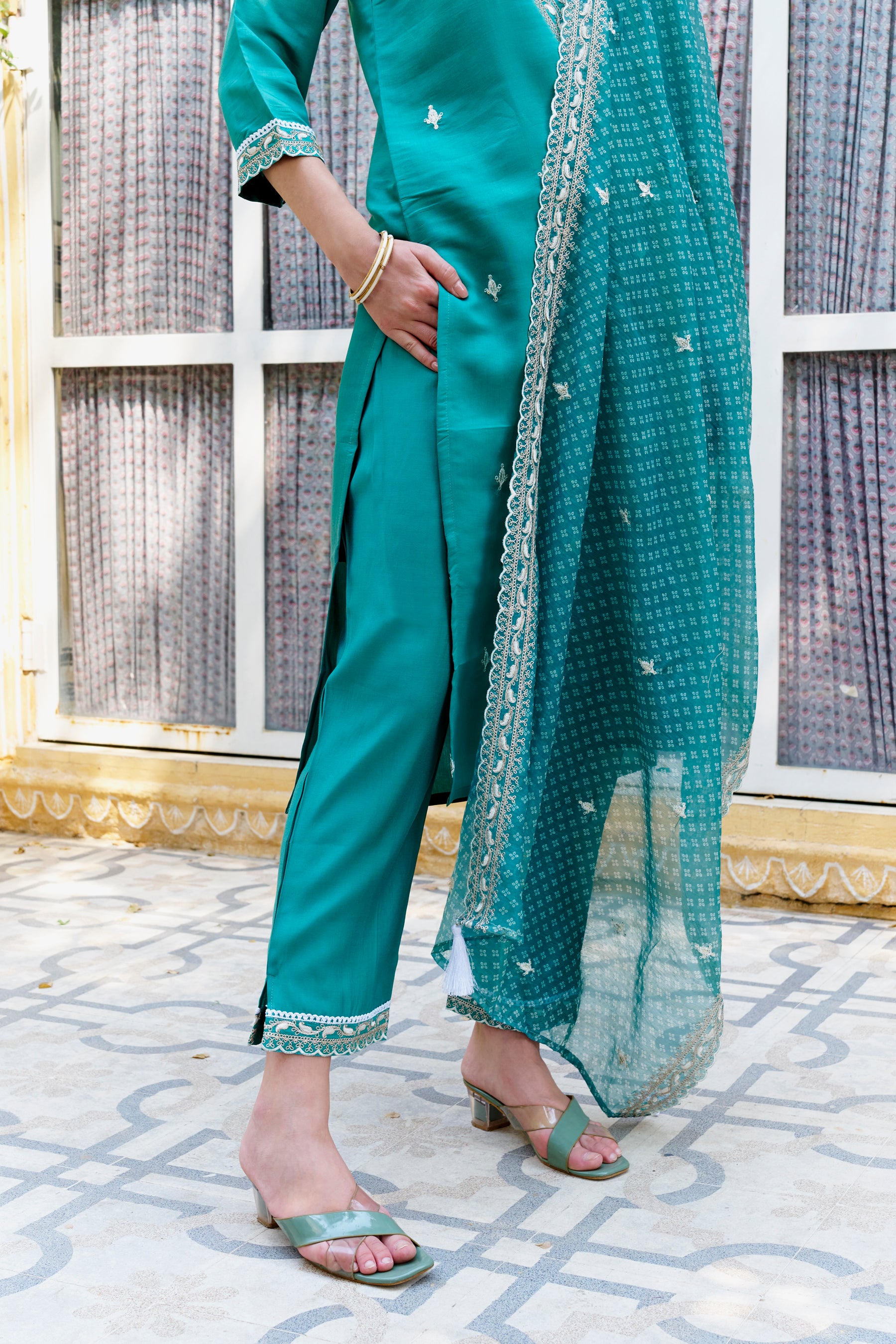 Tashi Teal Embroidered Silk Blend Straight Suit With Dupatta
