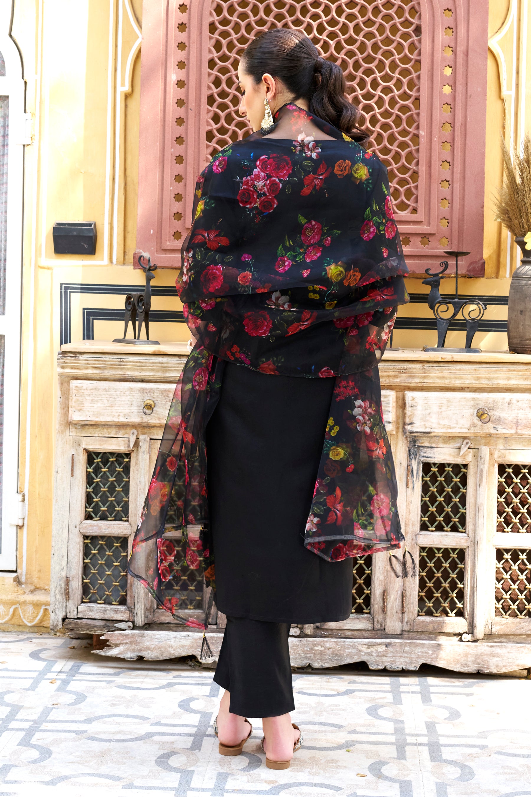 VredeVogel Women Kurta and Pant Sets Viscose Rayon Fabric