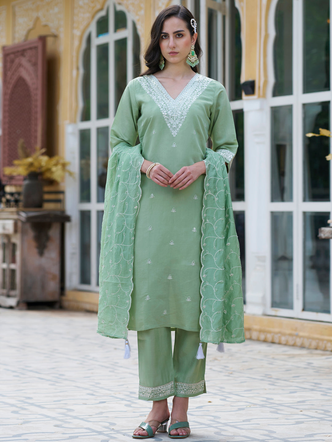 VredeVogel Women Kurta and Pant Sets Silk Blend Fabric