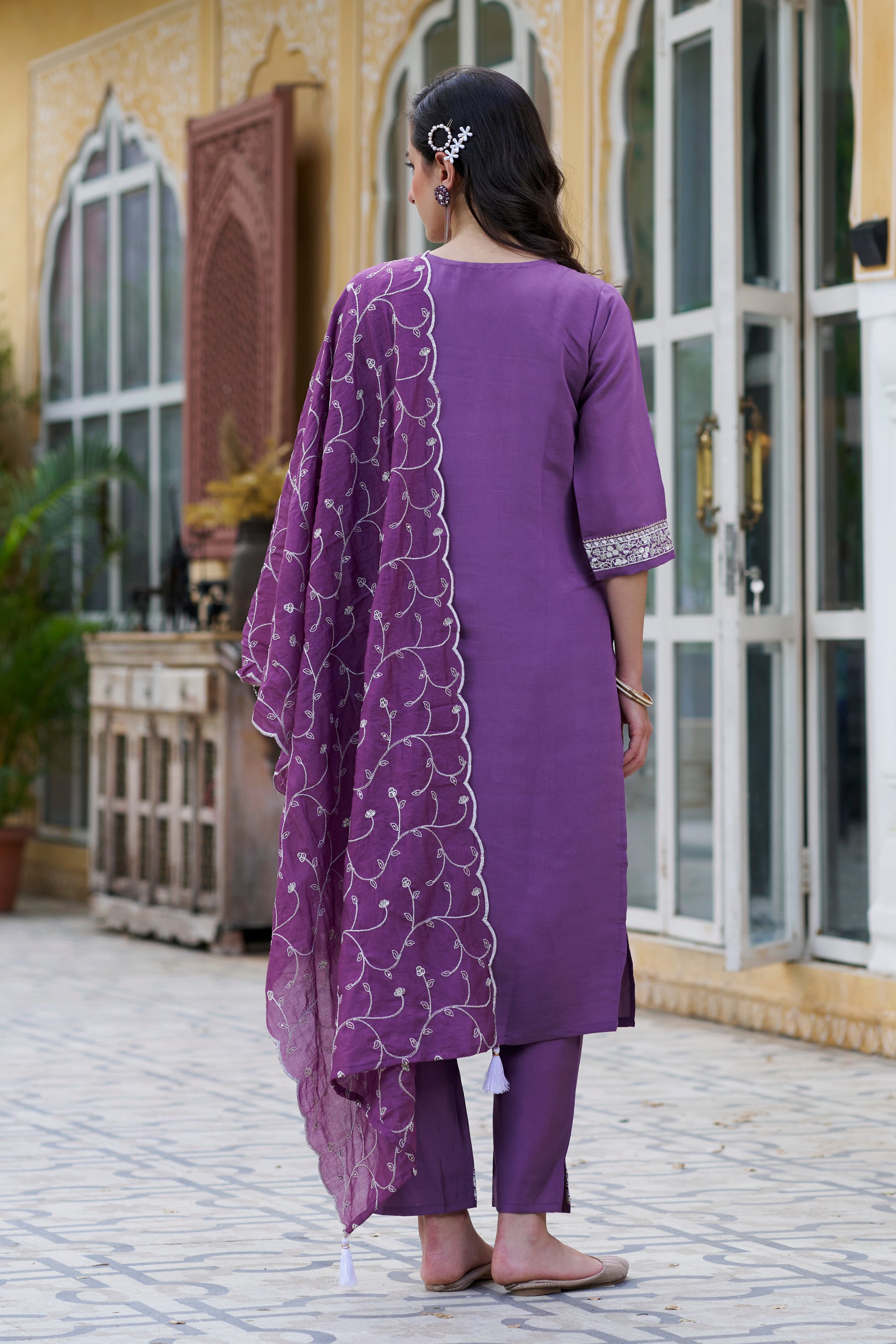 VredeVogel Women Kurta and Pant Sets Silk Blend Fabric
