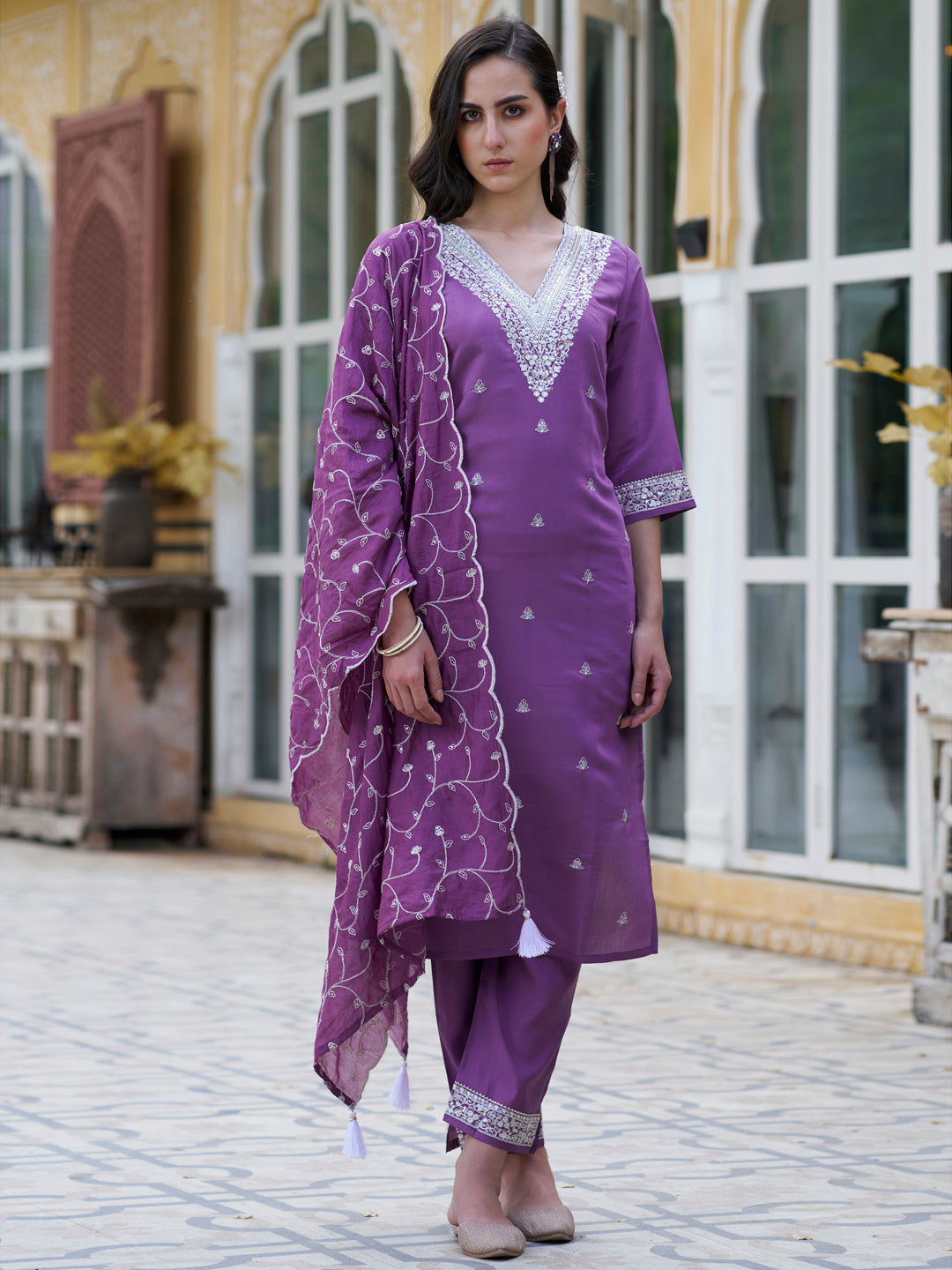 VredeVogel Women Kurta and Pant Sets Silk Blend Fabric