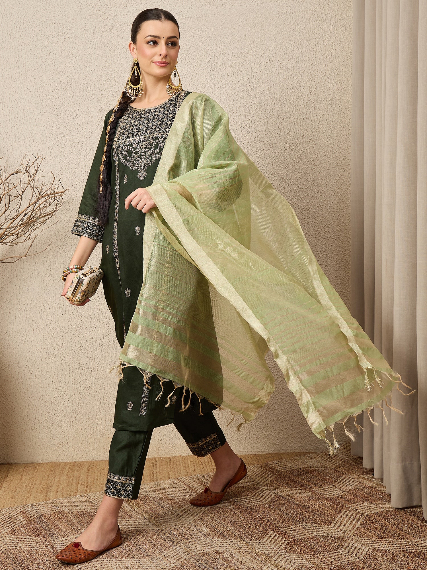 Bhakti green Women Viscose Rayon suit Set