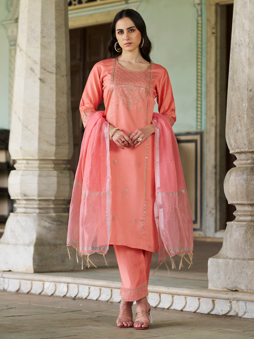 VredeVogel Women Kurta and Pant Sest Viscose Rayon