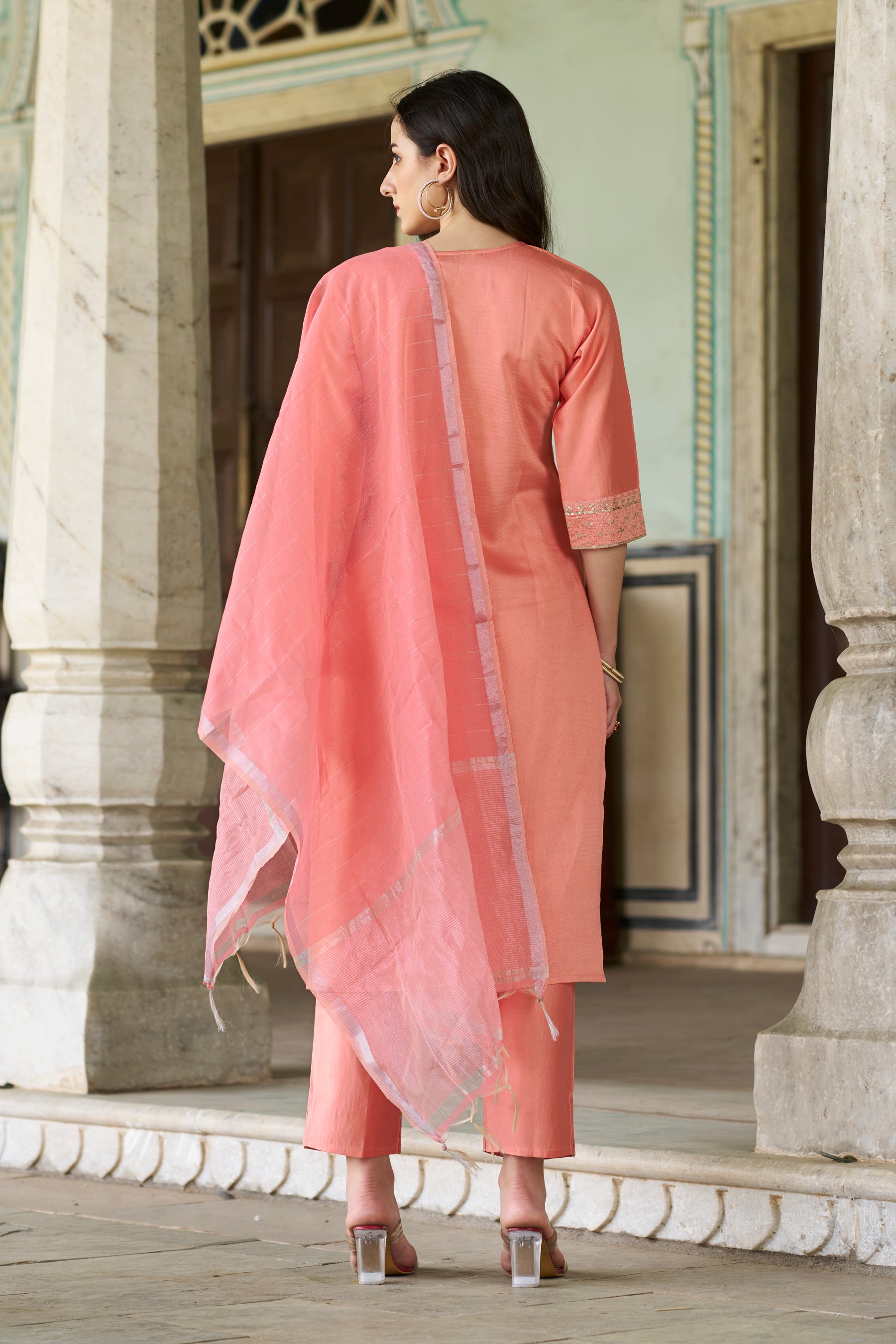VredeVogel Women Kurta and Pant Sest Viscose Rayon