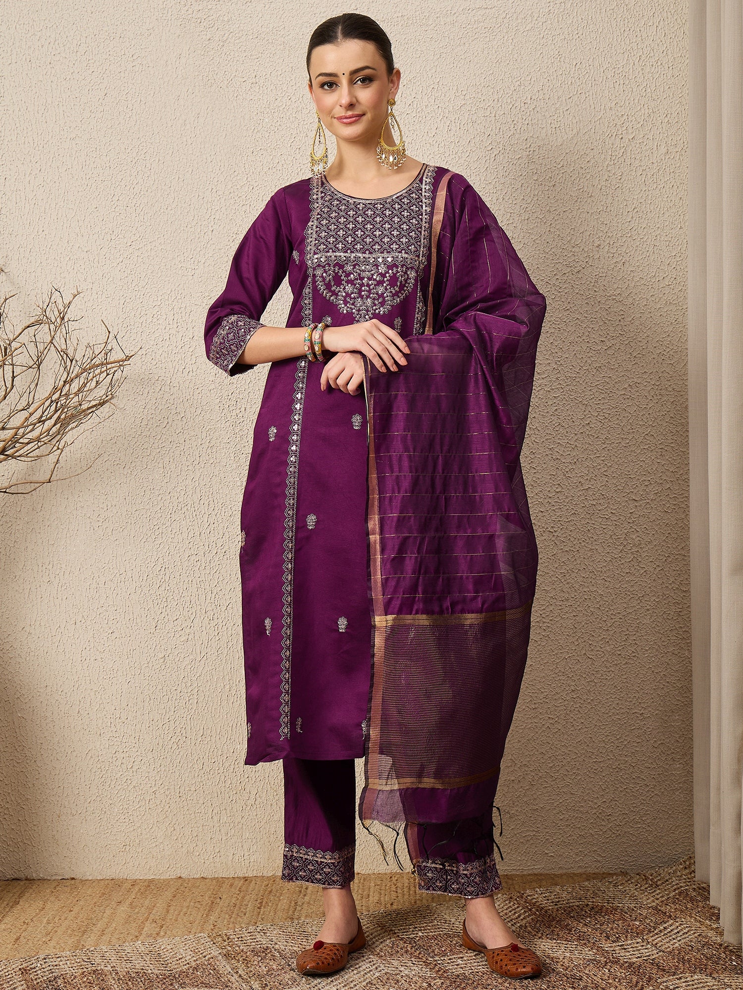 ChamakRaag Purple Women Viscose Rayon suit Set