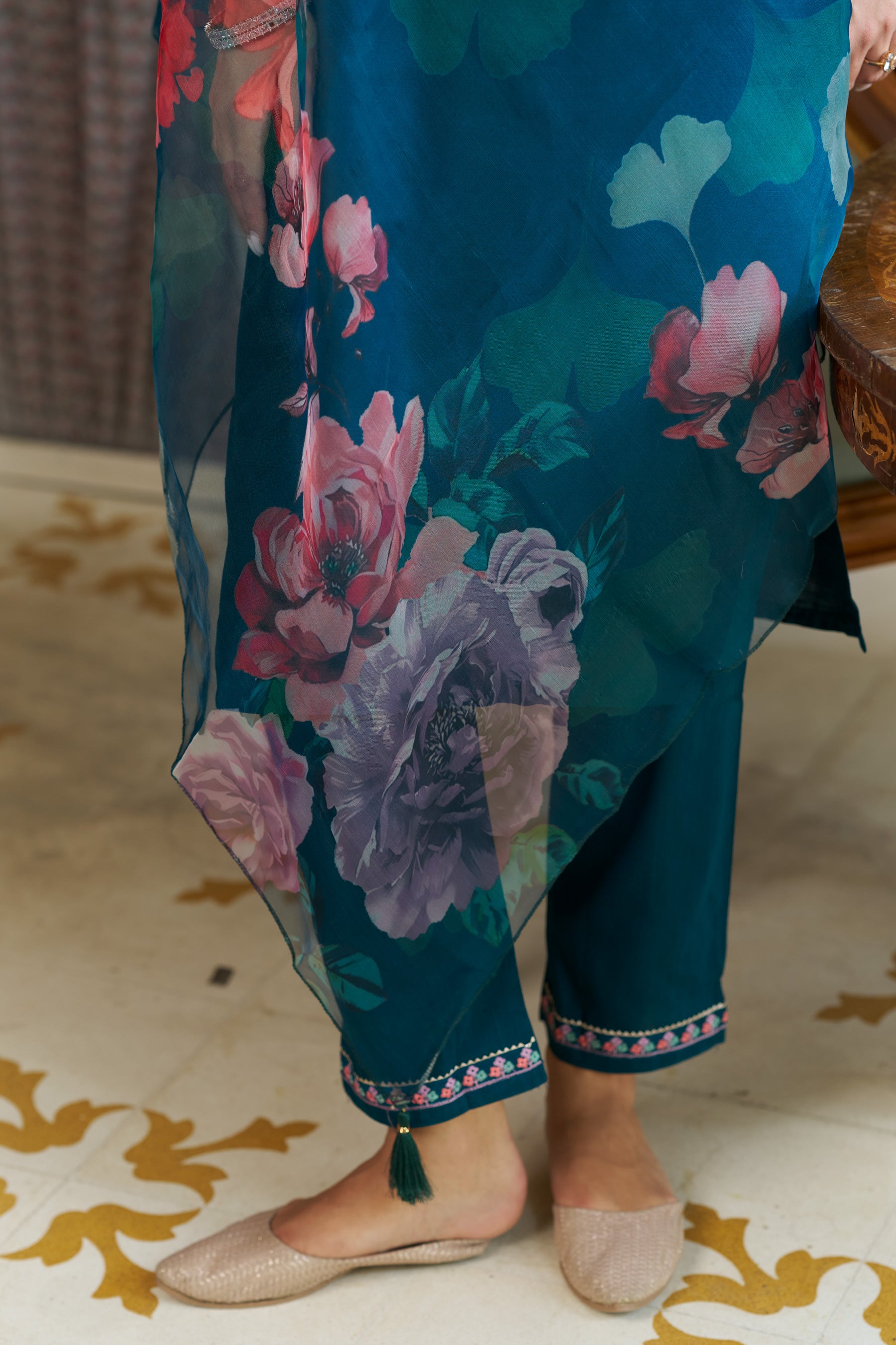 VredeVogel Women Kurta and Pant Sets Cotton Silk Fabric