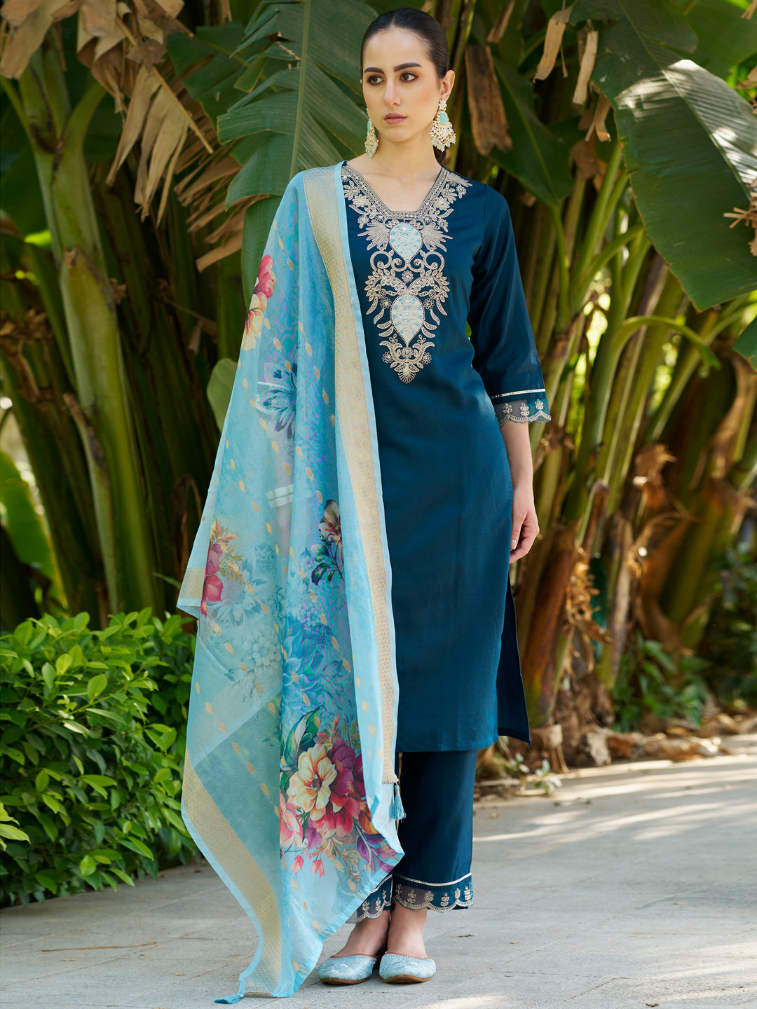 VredeVogel Women Kurta and Pant Viscose Rayon Fabric