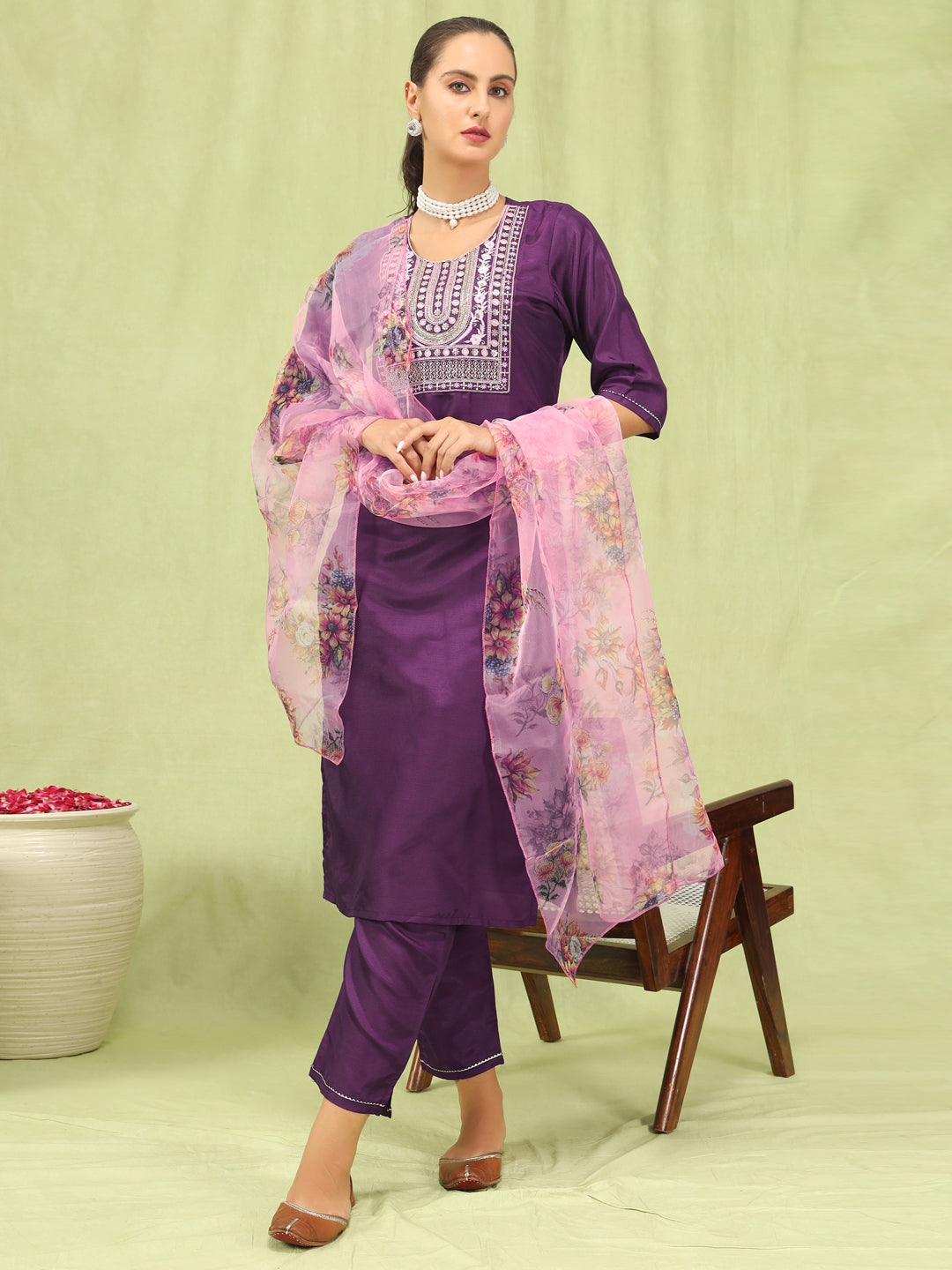 VredeVogel  Women Kurta and Trousers Pant Set Silk Blend