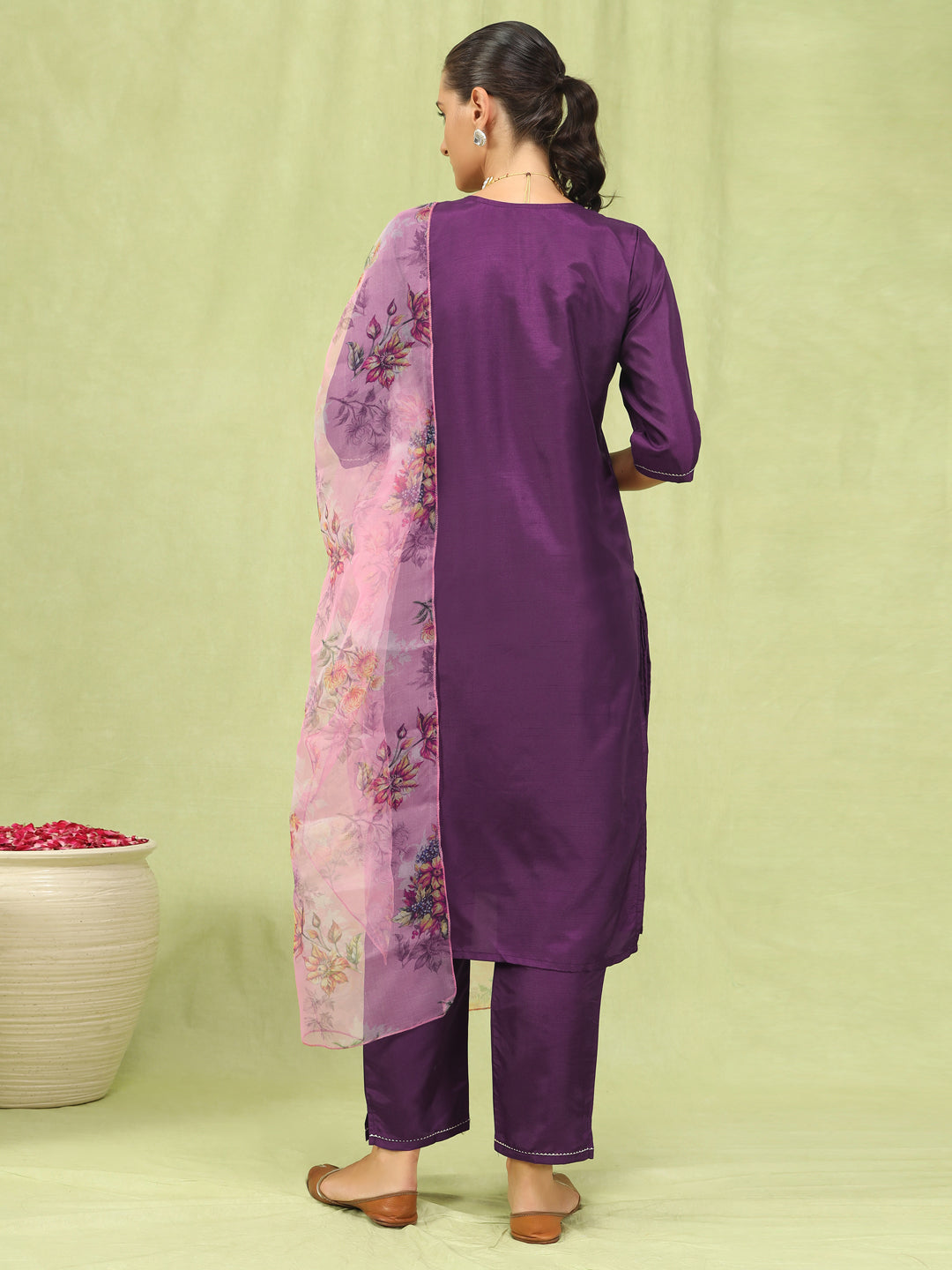 VredeVogel  Women Kurta and Trousers Pant Set Silk Blend