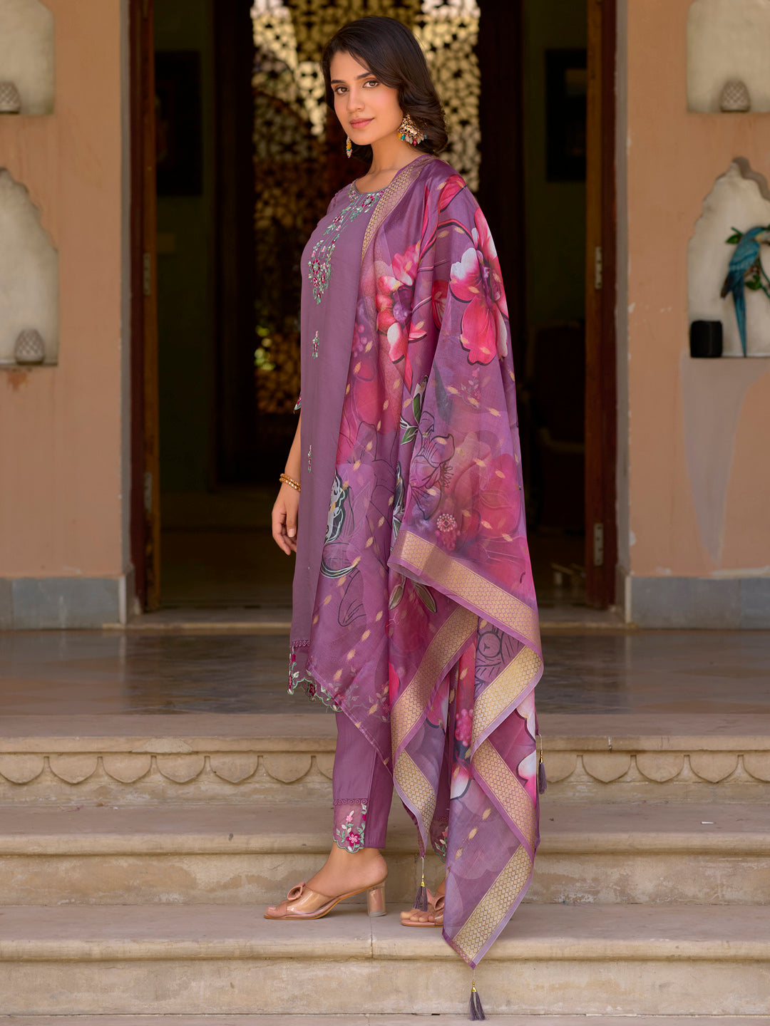 VredeVogel Women Kurta and Pant Sets Viscose Roman Silk Fabric