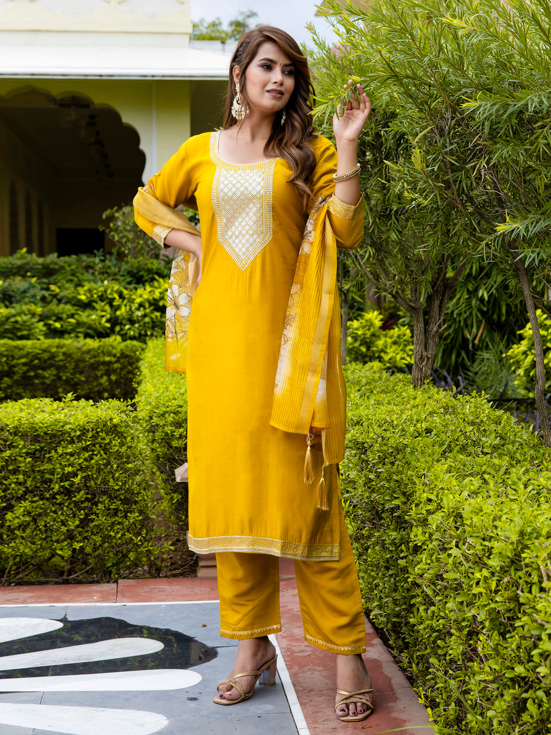 VredeVogel Women’s Viscose Roman Silk Embroidery Straight Kurta Pant with Dupatta Set