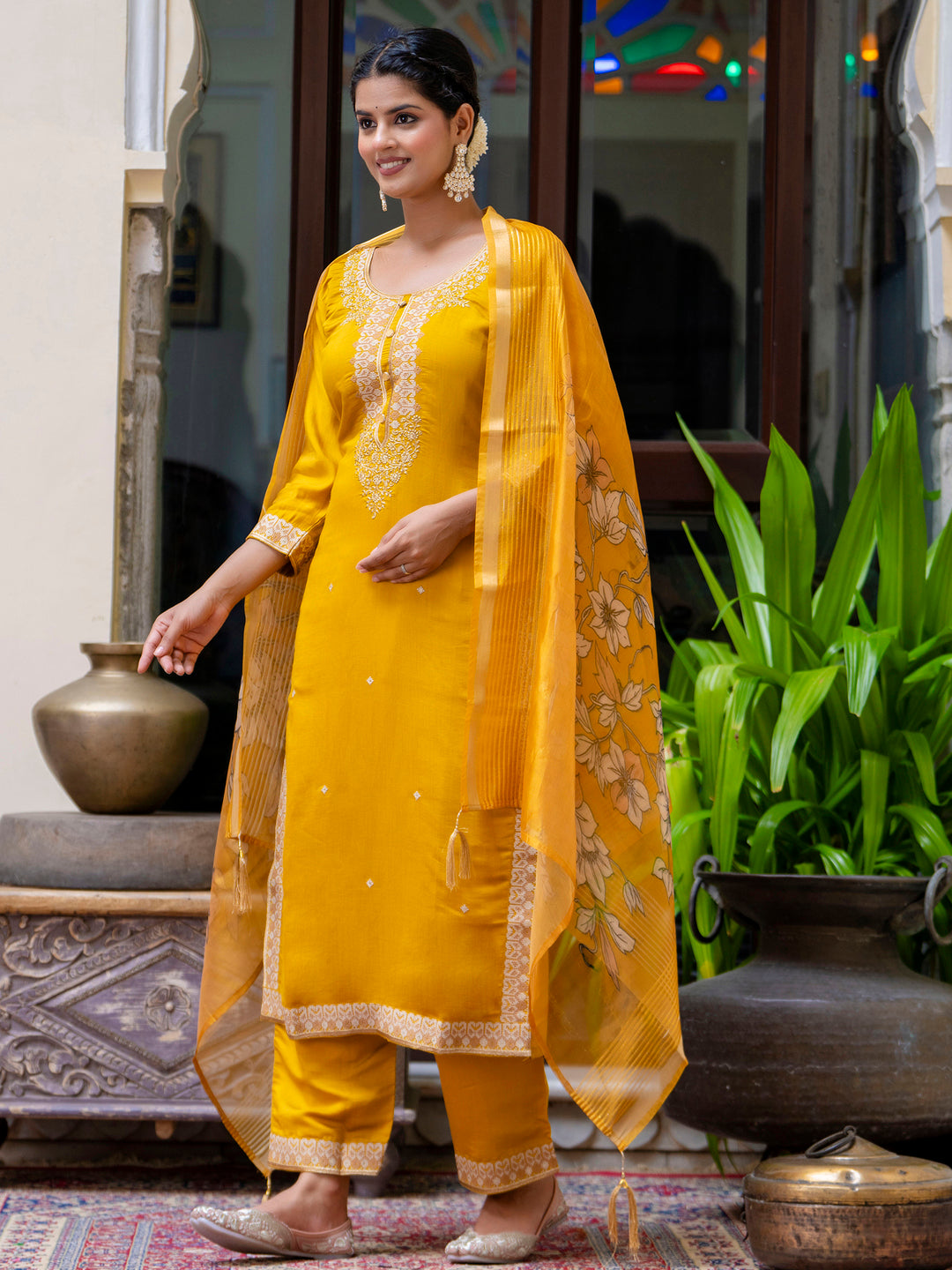 VredeVogel Women’s Viscose Roman Silk Embroidery Straight Kurta Pant with Dupatta Set