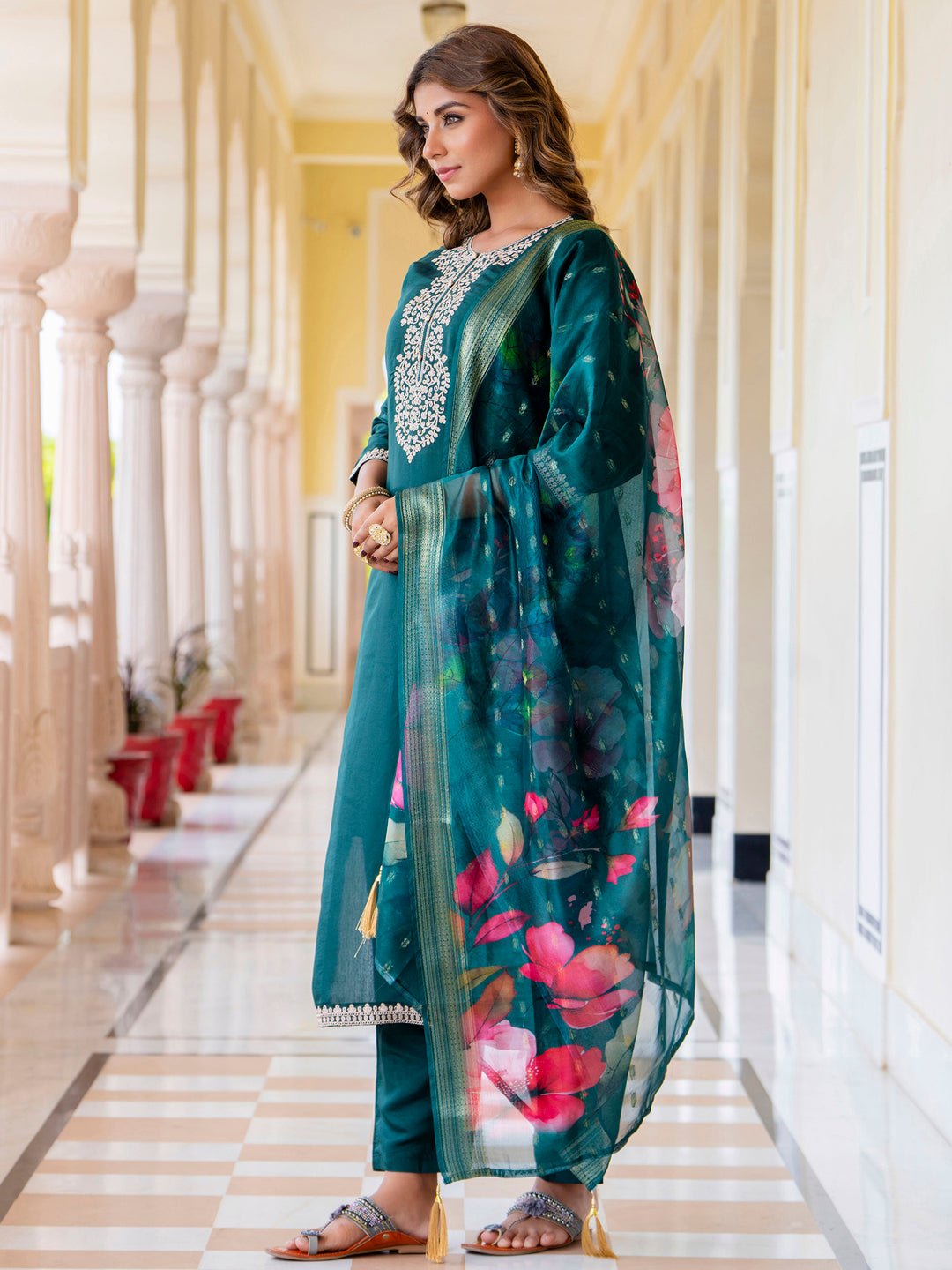 VredeVogel Women’s Viscose Roman Silk Embroidery Straight Kurta Pant with Dupatta Set