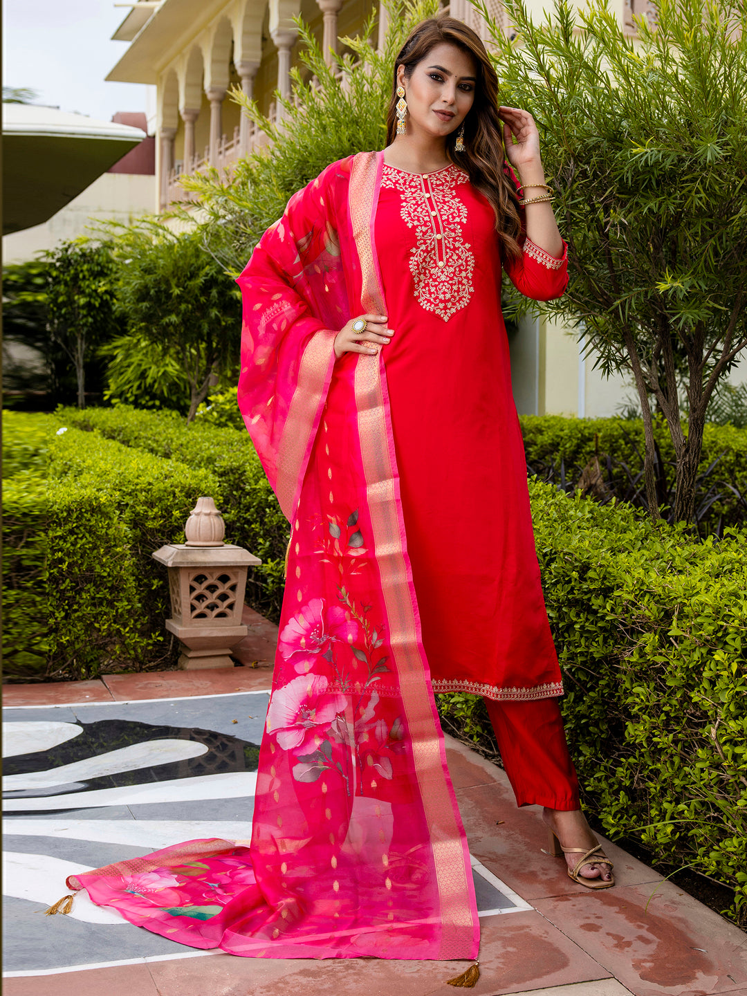 VredeVogel Women’s Viscose Roman Silk Embroidery Straight Kurta Pant with Dupatta Set