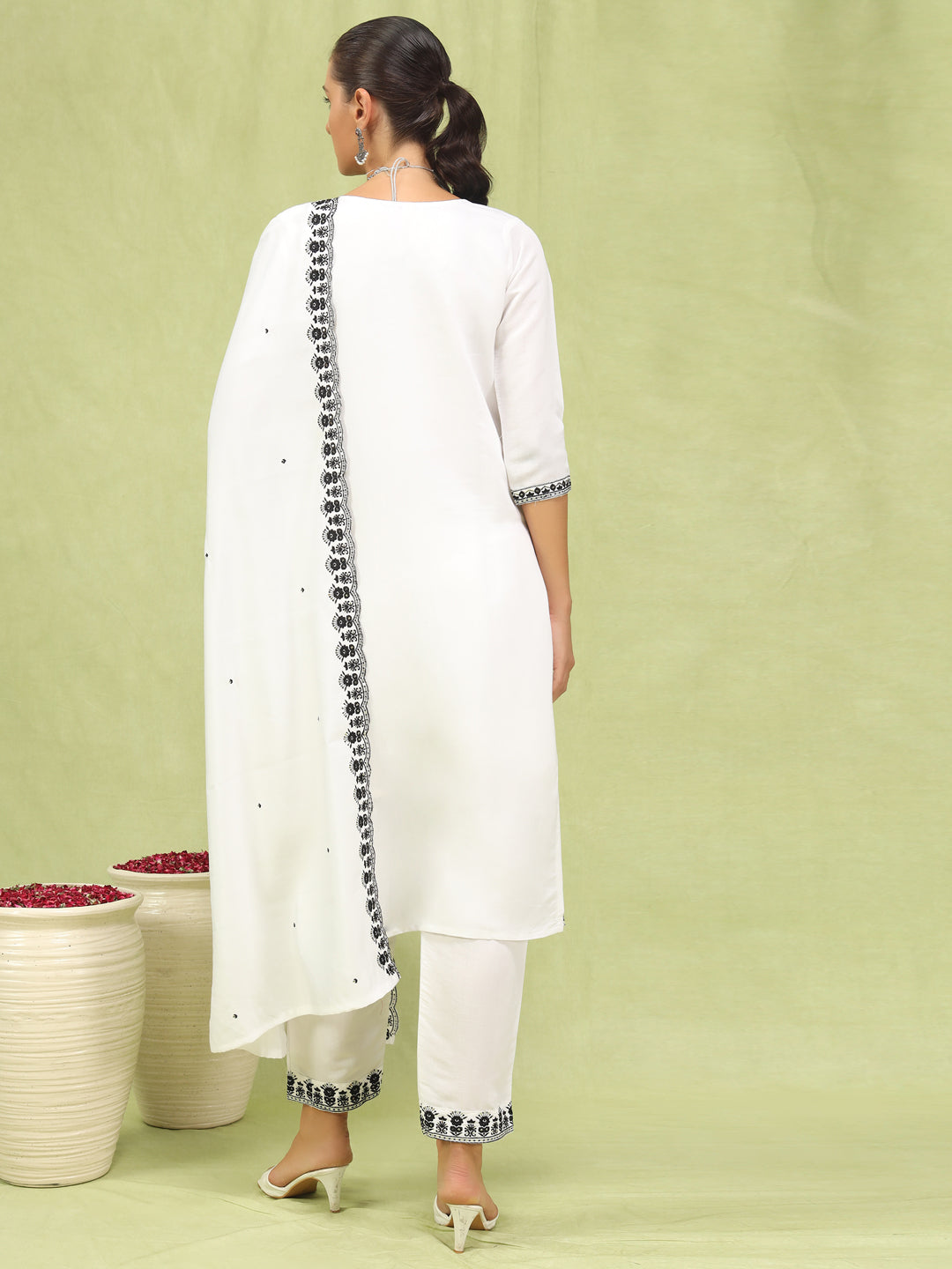 VredeVogel Women’s Viscose Roman Silk Embroidery Straight Kurta Pant with Dupatta Set