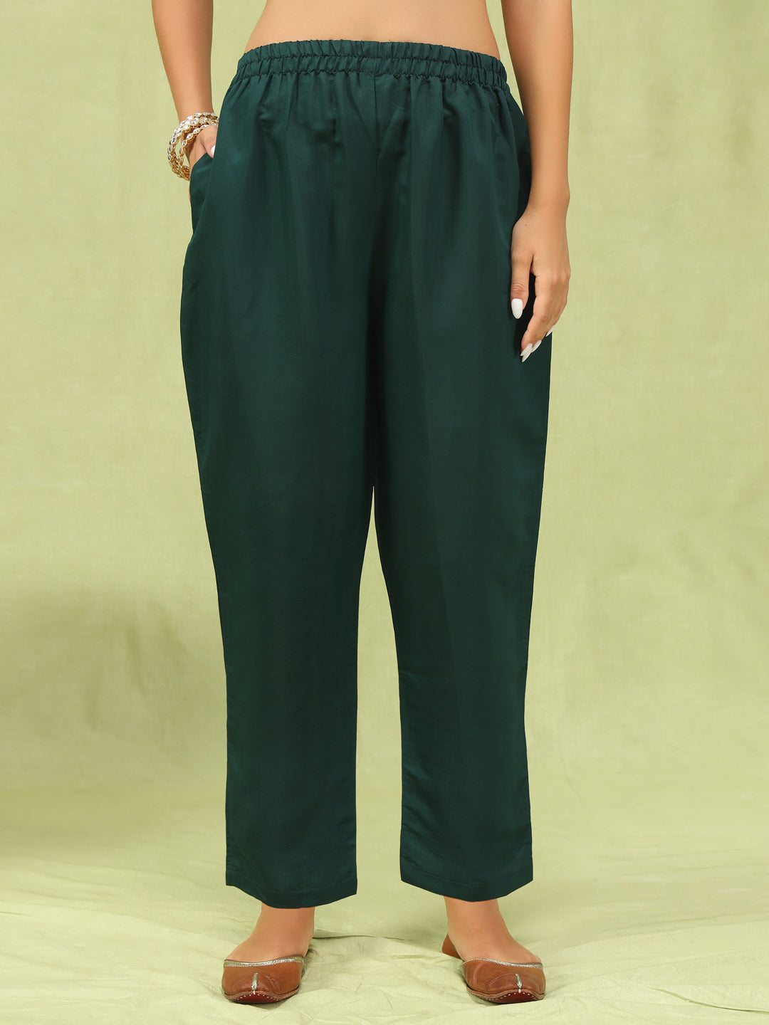 VredeVogel Women Cotton Silk Blend Kurta and Pant Sets with Handwork and Dupatta