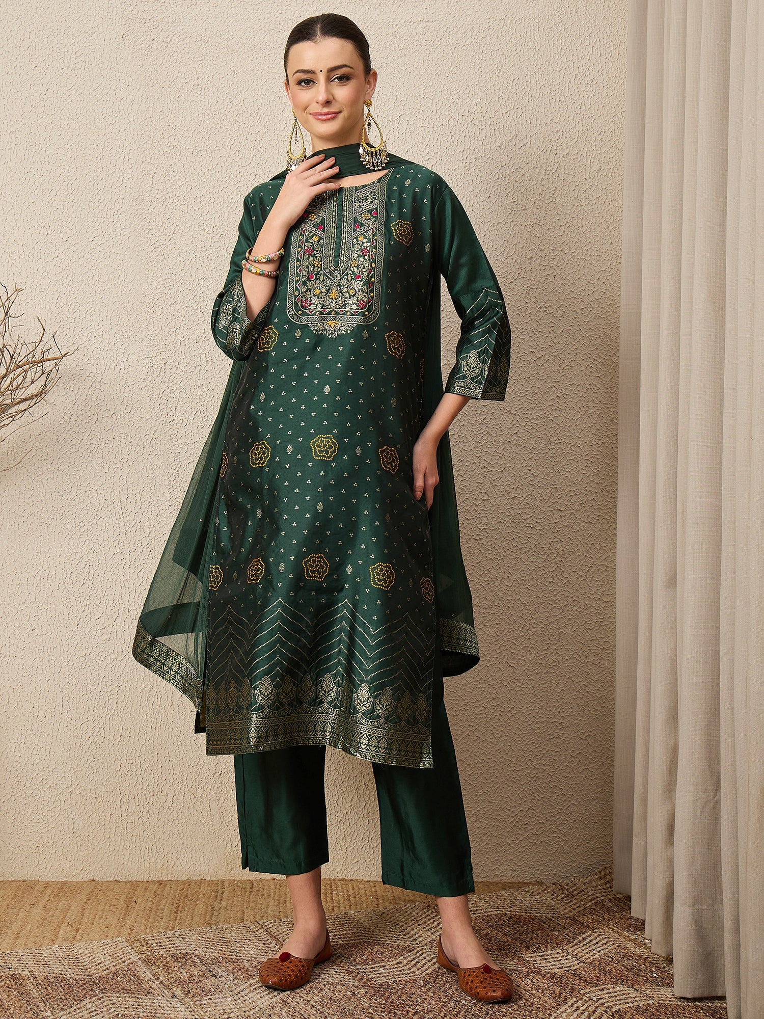 Festivibe Green Women Cotton Silk Blend Straight Suit Set with Handwork