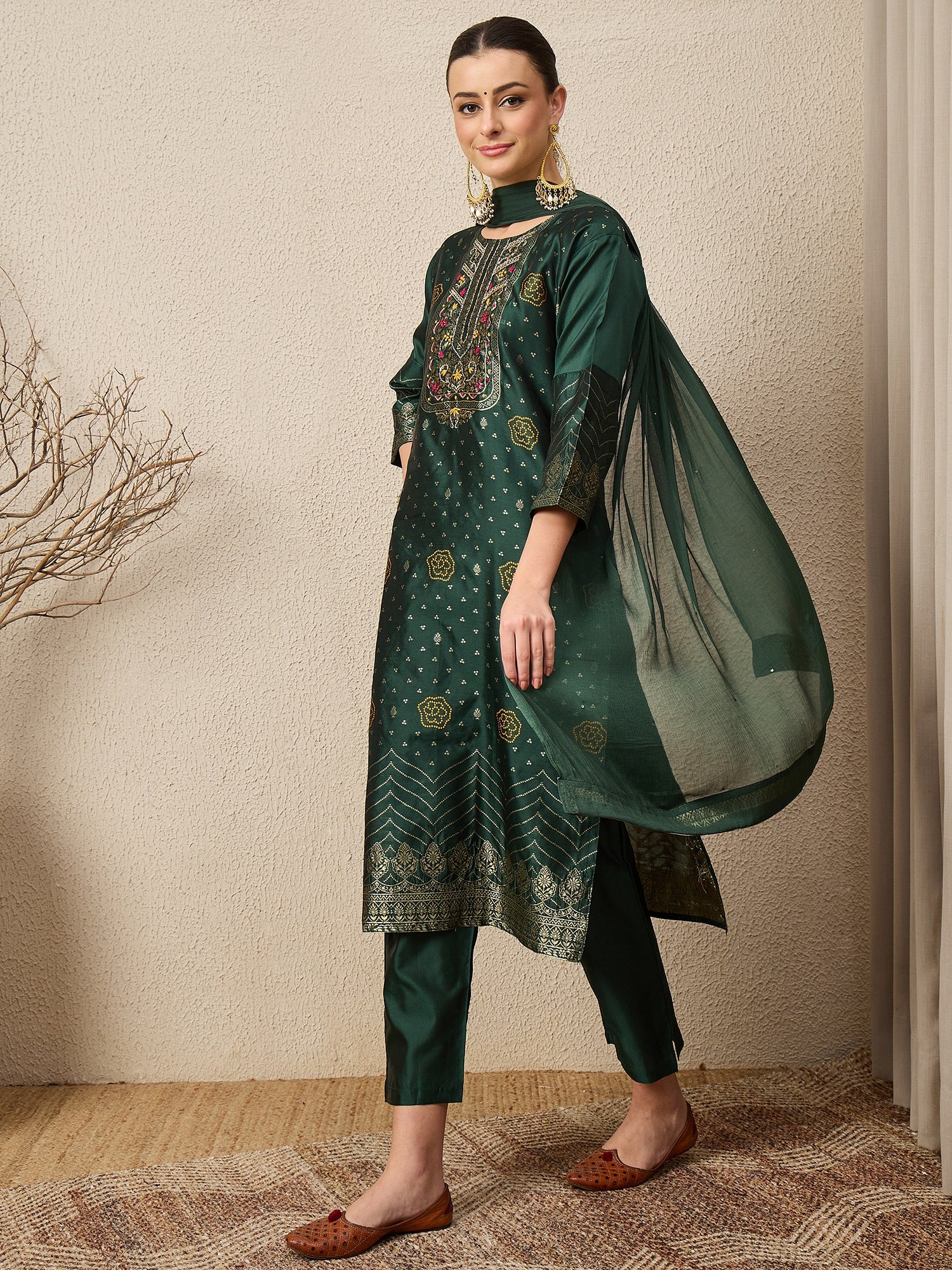 Festivibe Green Women Cotton Silk Blend Straight Suit Set with Handwork