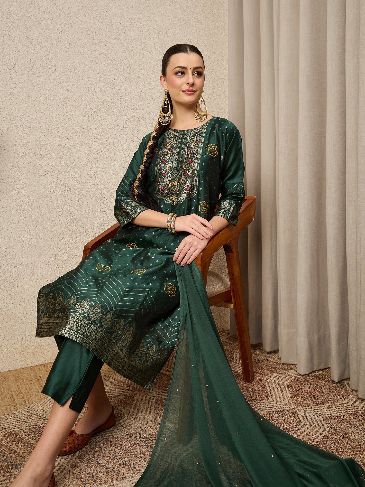 Festivibe Green Women Cotton Silk Blend Straight Suit Set with Handwork