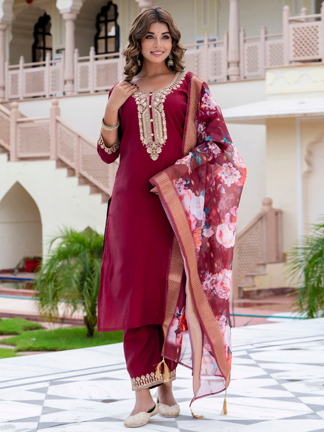 VredeVogel Women’s Viscose Roman Silk Embroidery Straight Kurta Pant with Dupatta Set