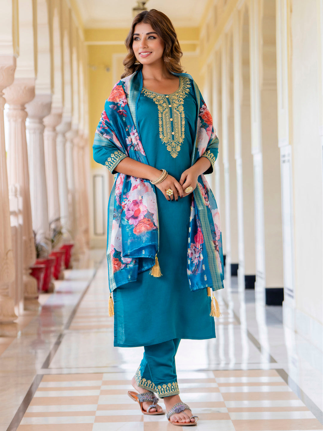 VredeVogel Women’s Viscose Roman Silk Embroidery Straight Kurta Pant with Dupatta Set