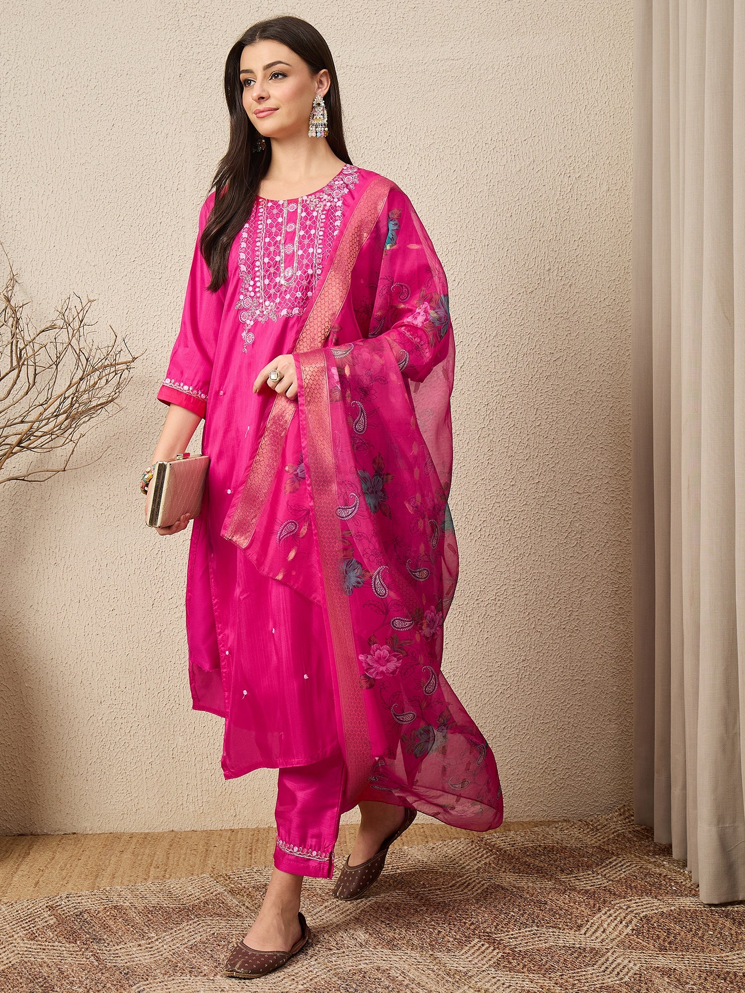 Mahek Rani Women Silk Blend Kurta and Trousers Pant Set
