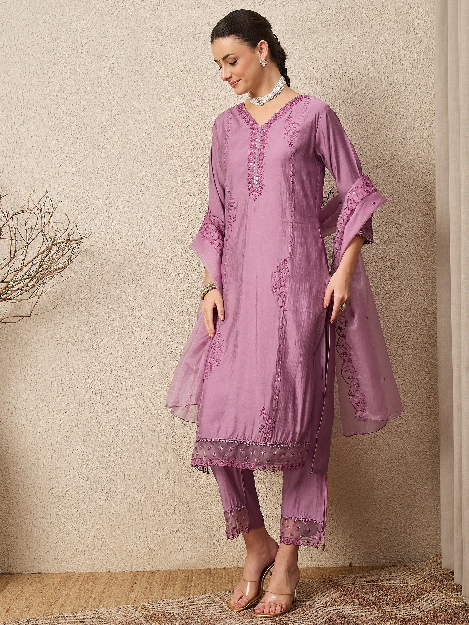 Nayika Lavender Women Silk Blend Kurta and Trousers Pant Set