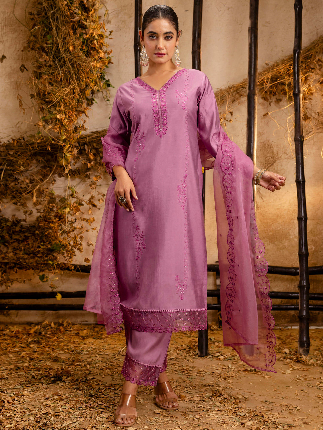 VredeVogel Silk Blend Women Embroidered Kurta And Pant Set With Dupatta Kurta Set For Women