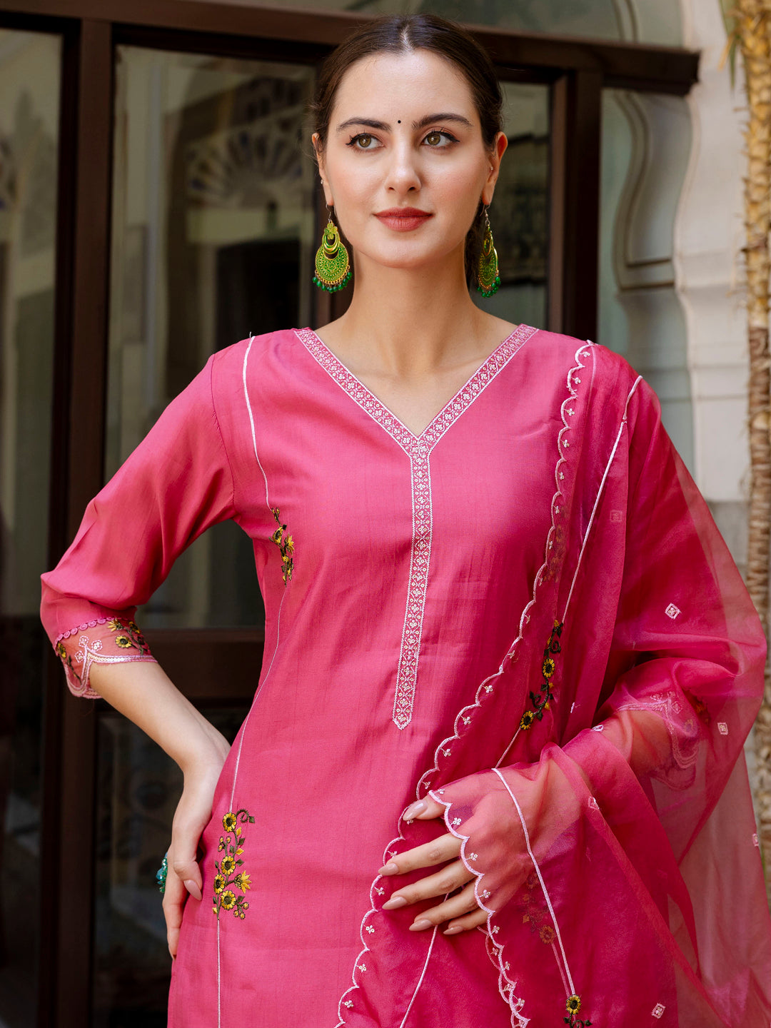 VredeVogel Women Kurta and Pant Sets Viscose Roman Silk Fabric