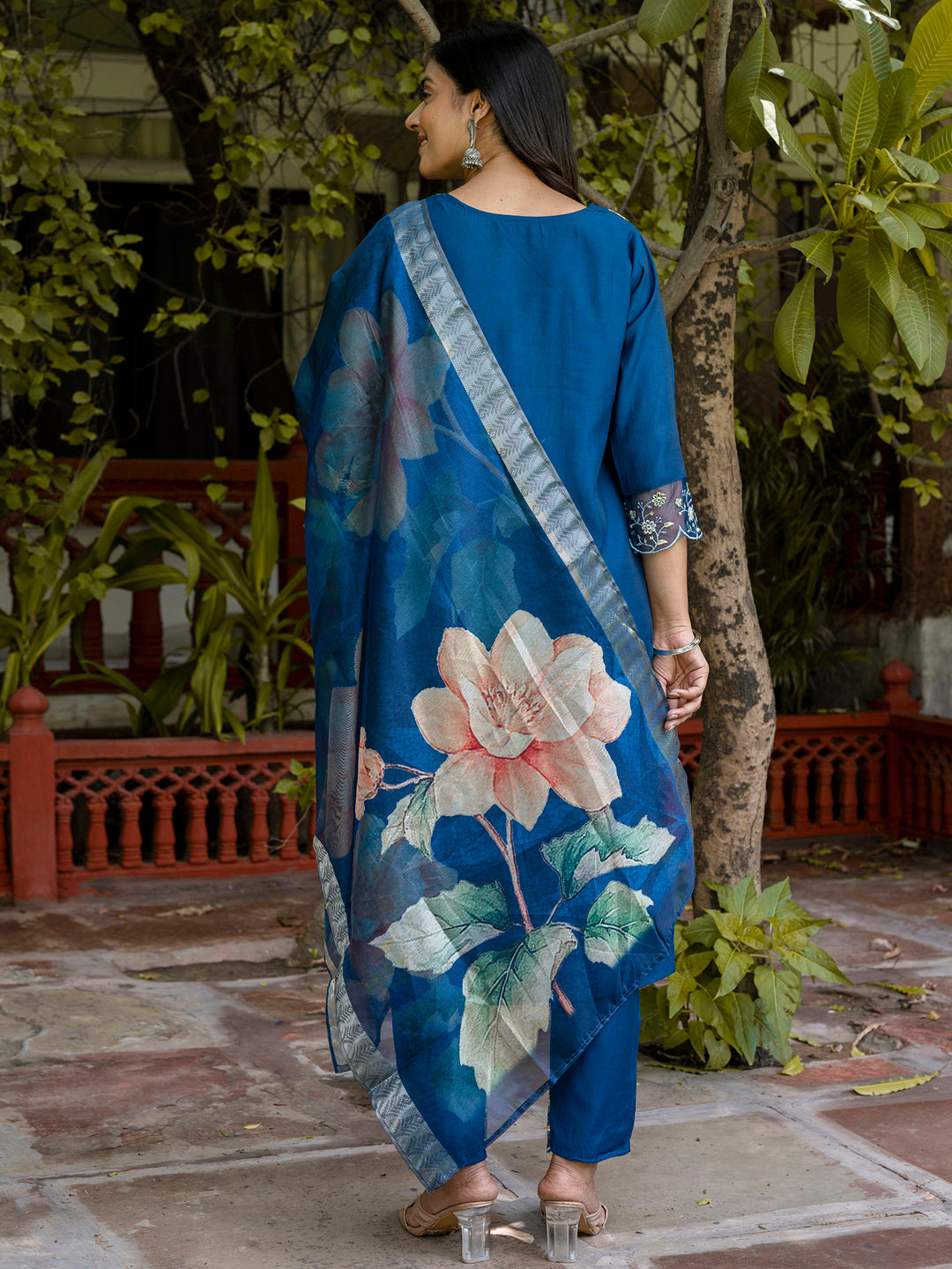 VredeVogel  Women Silk Blend Kurta Pant Dupatta Set