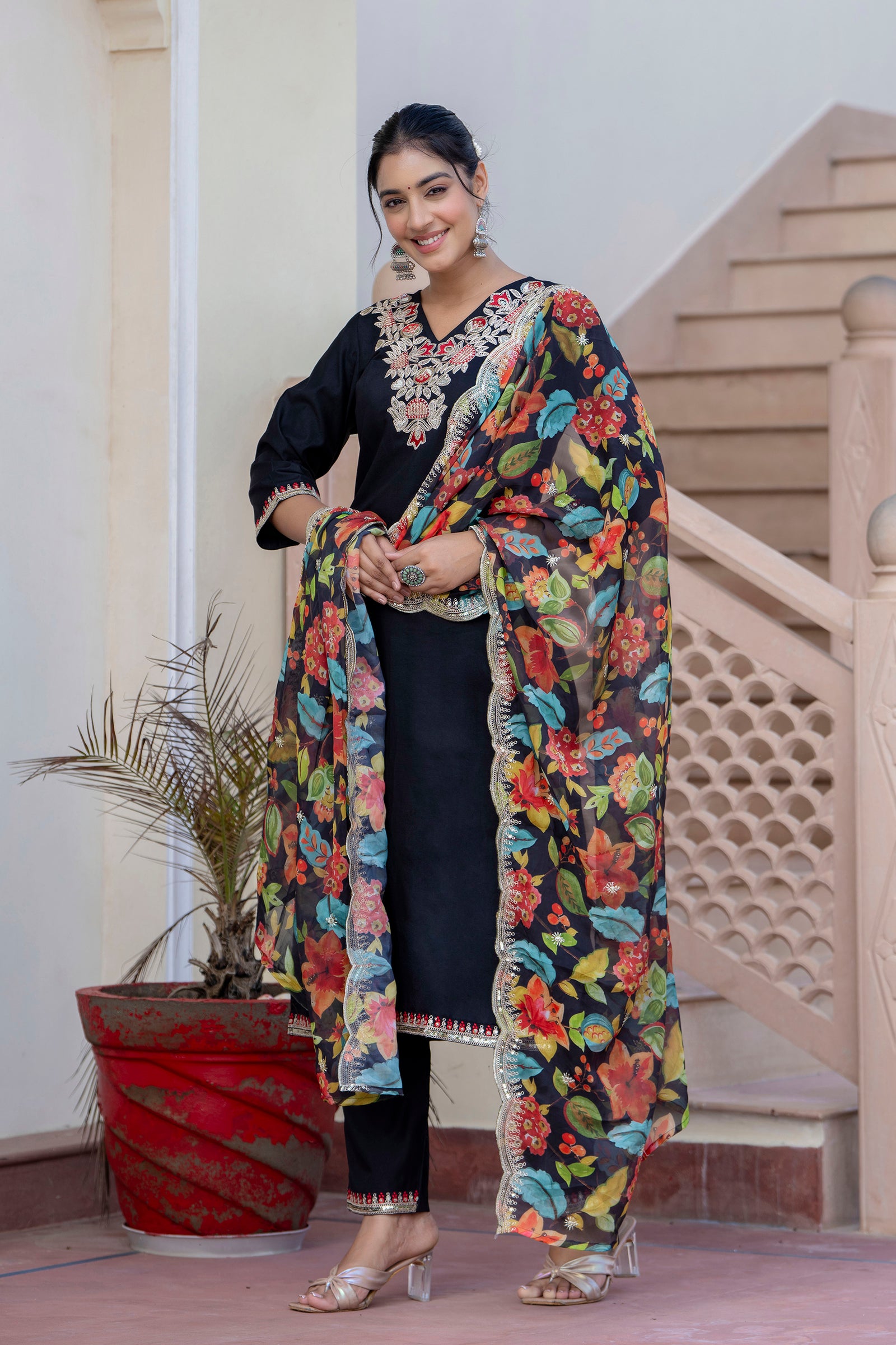 VredeVogel Viscose Rayon Kurta and Pant