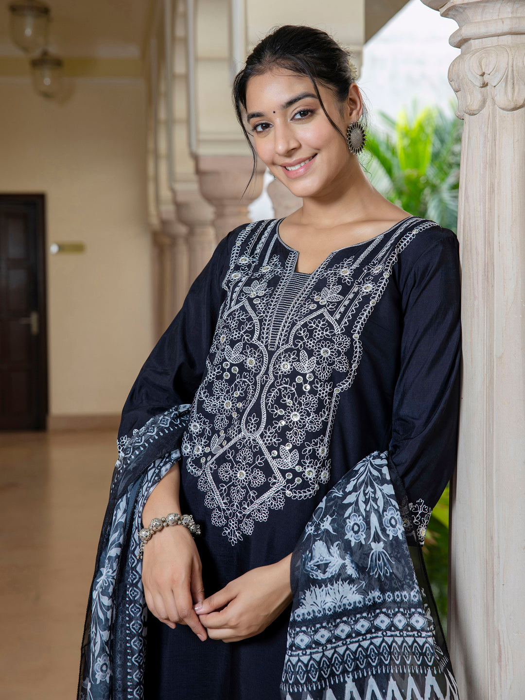 VredeVogel Viscose Rayon Kurta and Pant