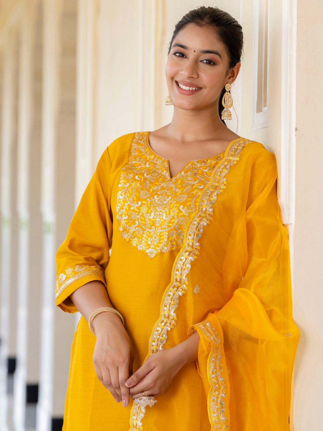 VredeVogel Viscose Rayon Kurta and Pant
