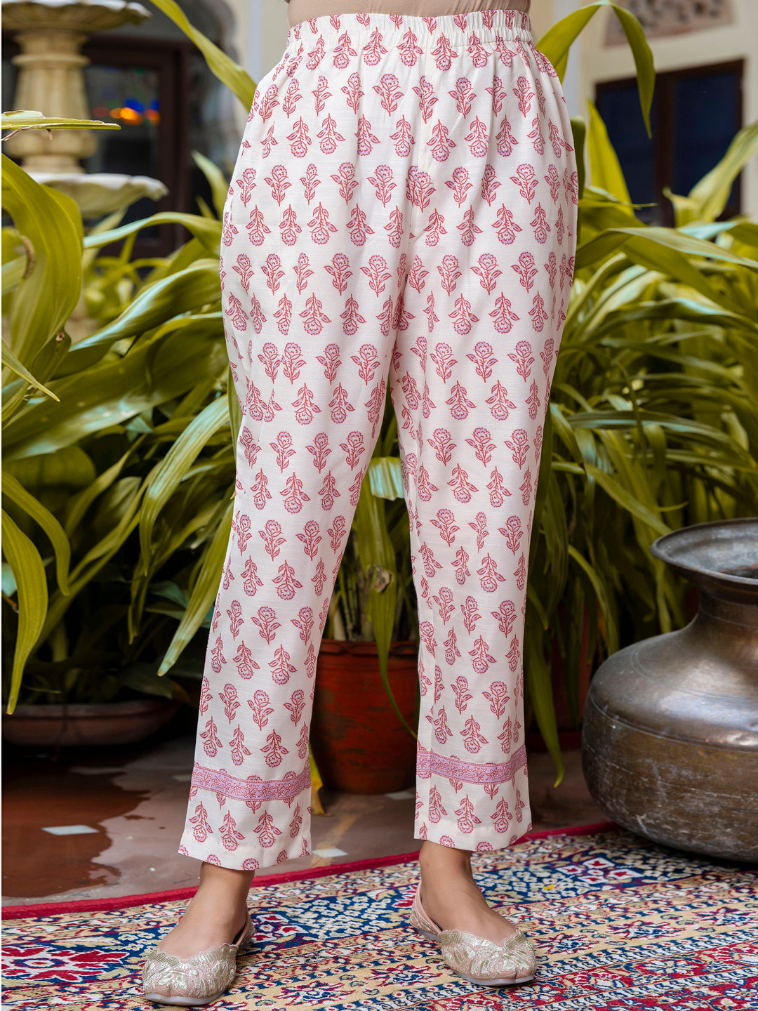 VredeVogel  Women Cotton Blend Kurta Pant Dupatta Set