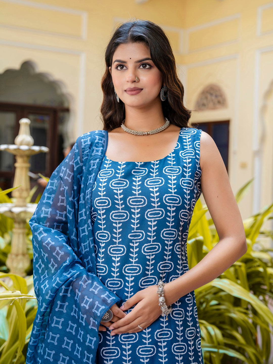 VredeVogel  Women Cotton Blend Kurta Pant Dupatta Set