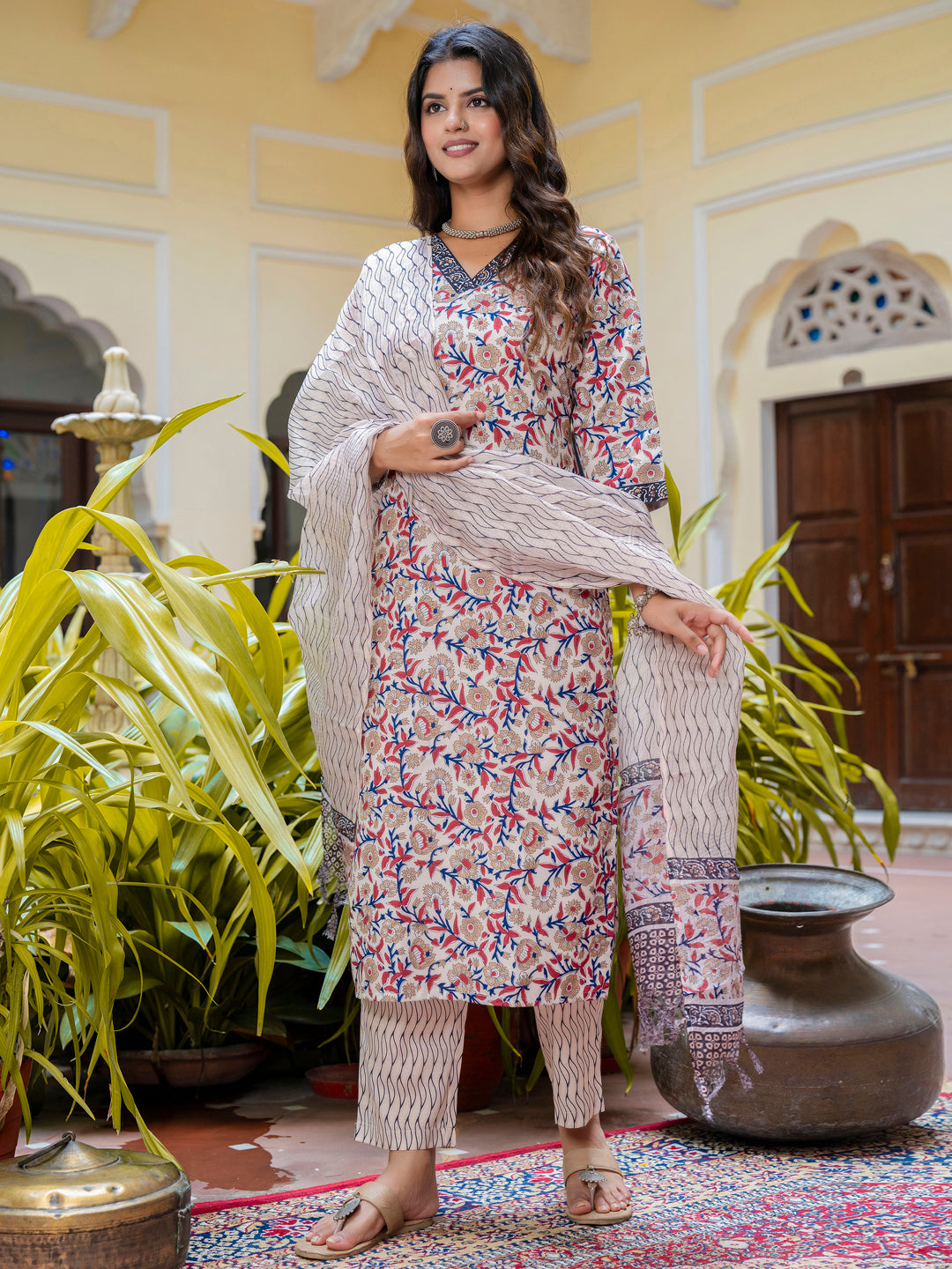 VredeVogel  Women Cotton Blend Kurta Pant Dupatta Set
