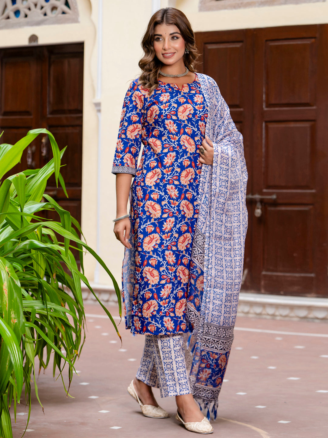 VredeVogel  Women Cotton Blend Kurta Pant Dupatta Set