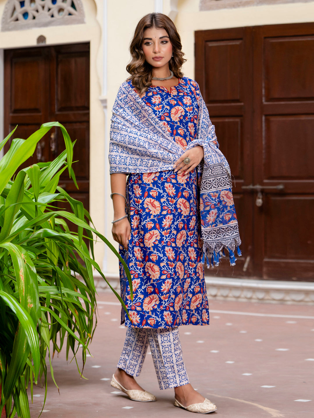 VredeVogel  Women Cotton Blend Kurta Pant Dupatta Set