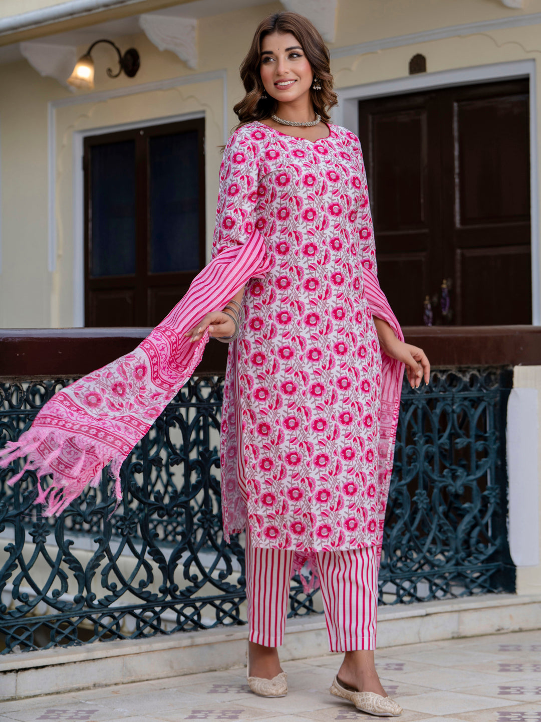 VredeVogel  Women Cotton Blend Kurta Pant Dupatta Set