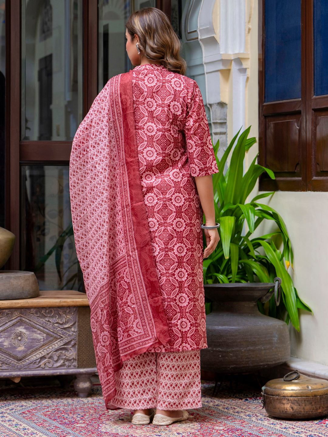 VredeVogel Women Cotton Blend Kurta Pant Dupatta Set